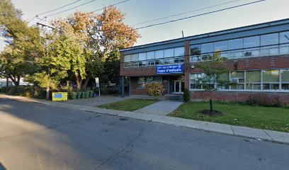 Centre de la Petite Enfance Hellénique "foyer d'Enfants" - Licensed Daycare in Saint-Laurent, QC
