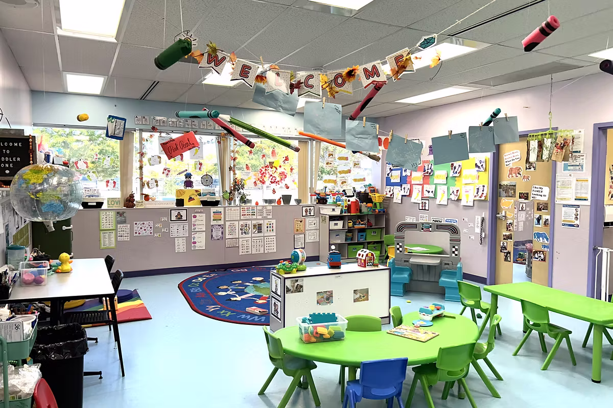 Helping Hands Daycare Bowmanville - Licensed Daycare in Bowmanville, ON