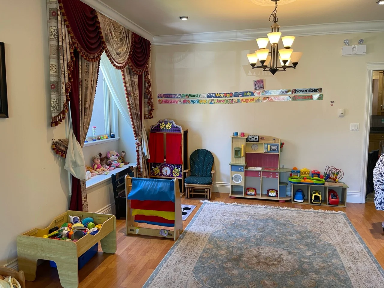 Garden House Infant And Toddlers Center Ltd. - Licensed Daycare in North Vancouver, BC