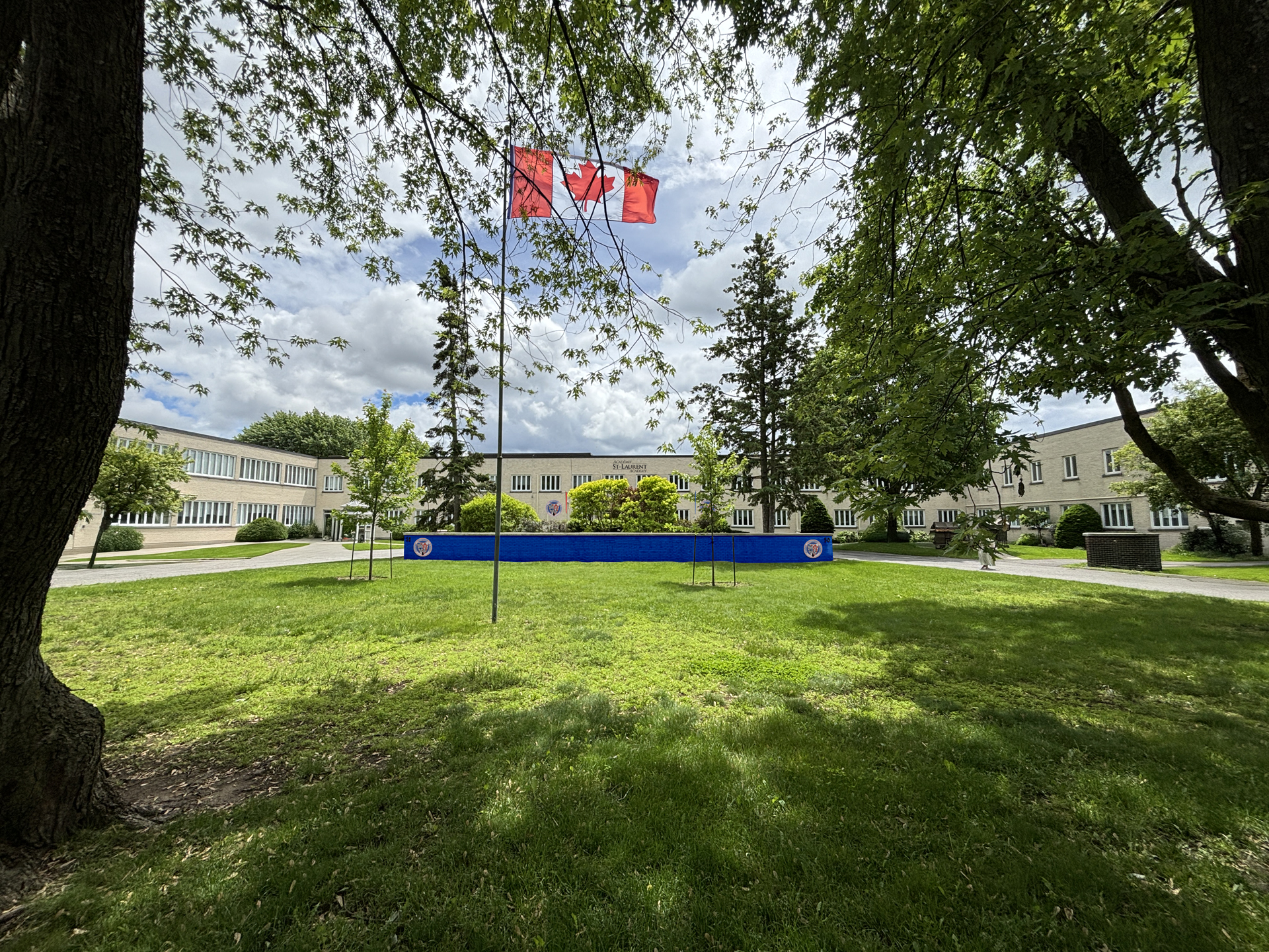 St-Laurent Academy, Ottawa