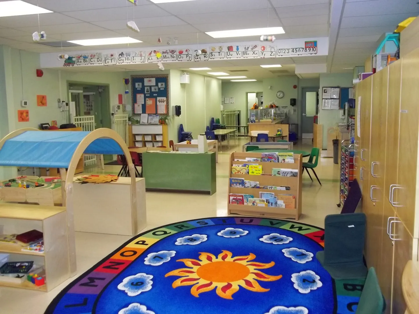 Vanier Co-Operative Childcare Centre, licensed daycare in Vanier, ON