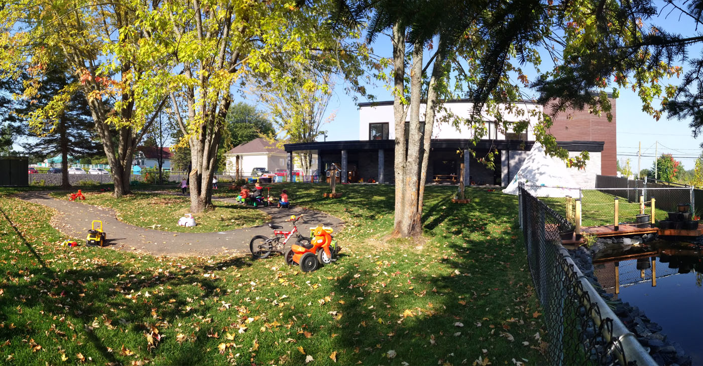 Maison d'Enseignement Let'S Go - Licensed Daycare in Saint-Georges, QC
